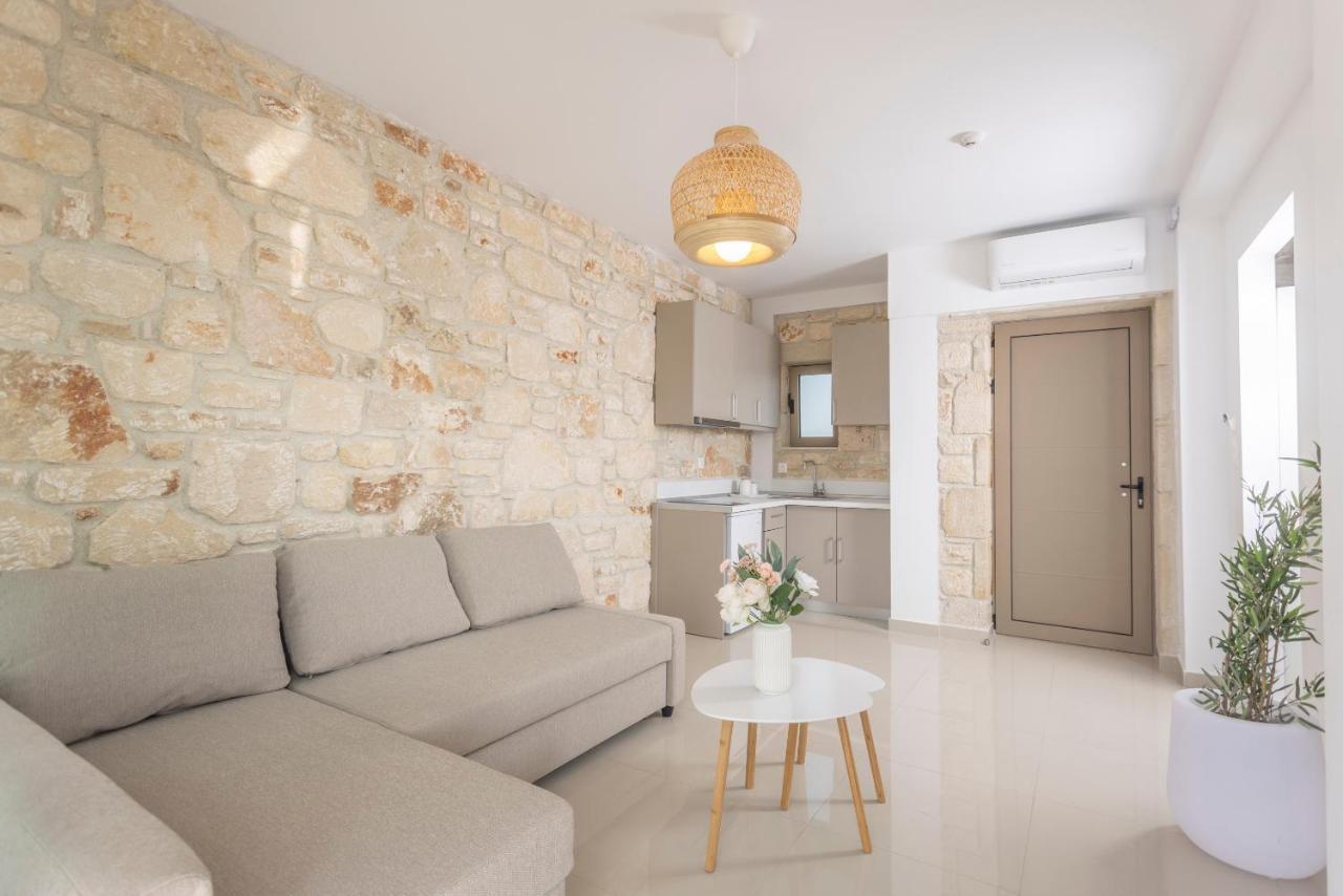 Anna Mare Luxury Apartments 아피토스 외부 사진