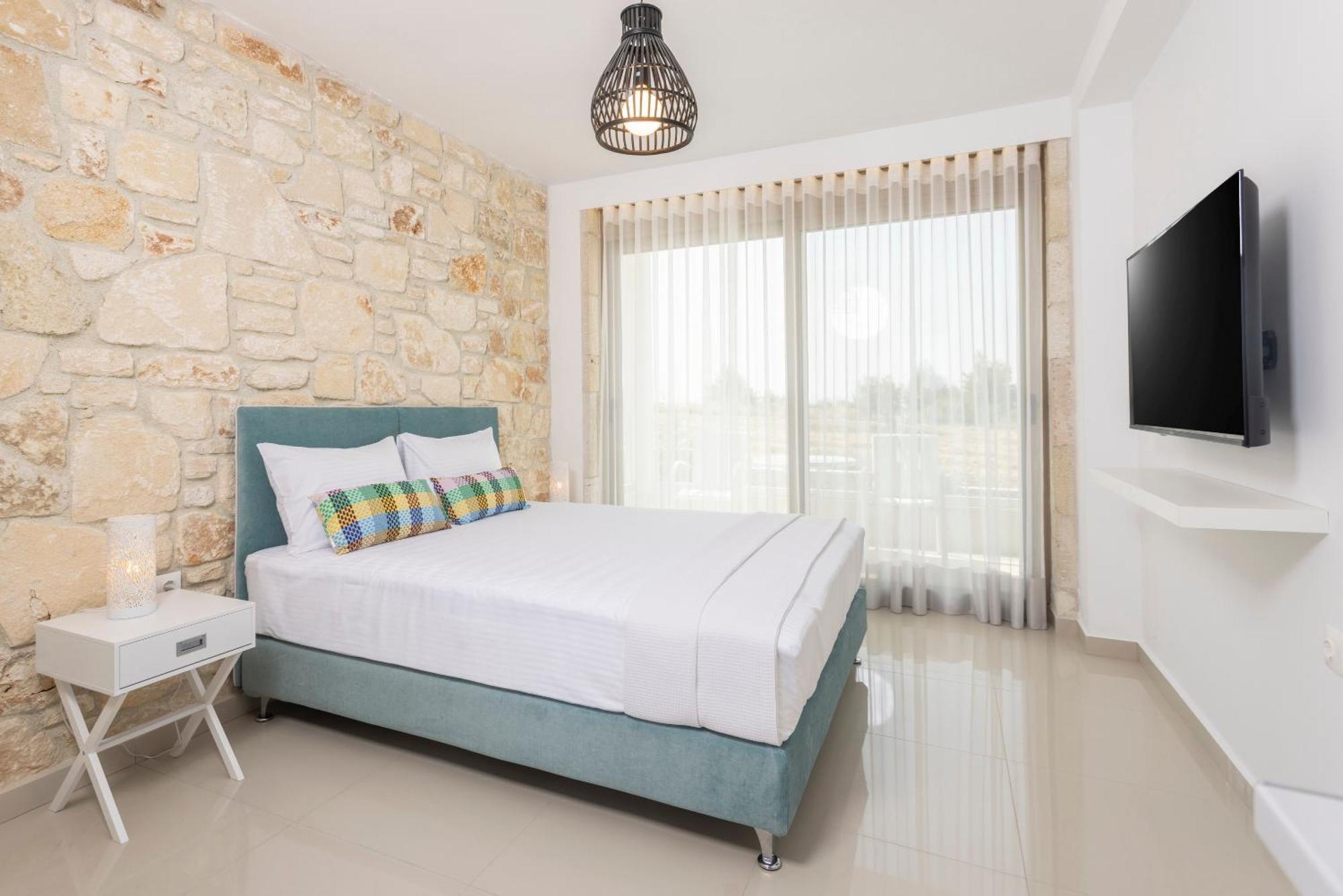 Anna Mare Luxury Apartments 아피토스 객실 사진