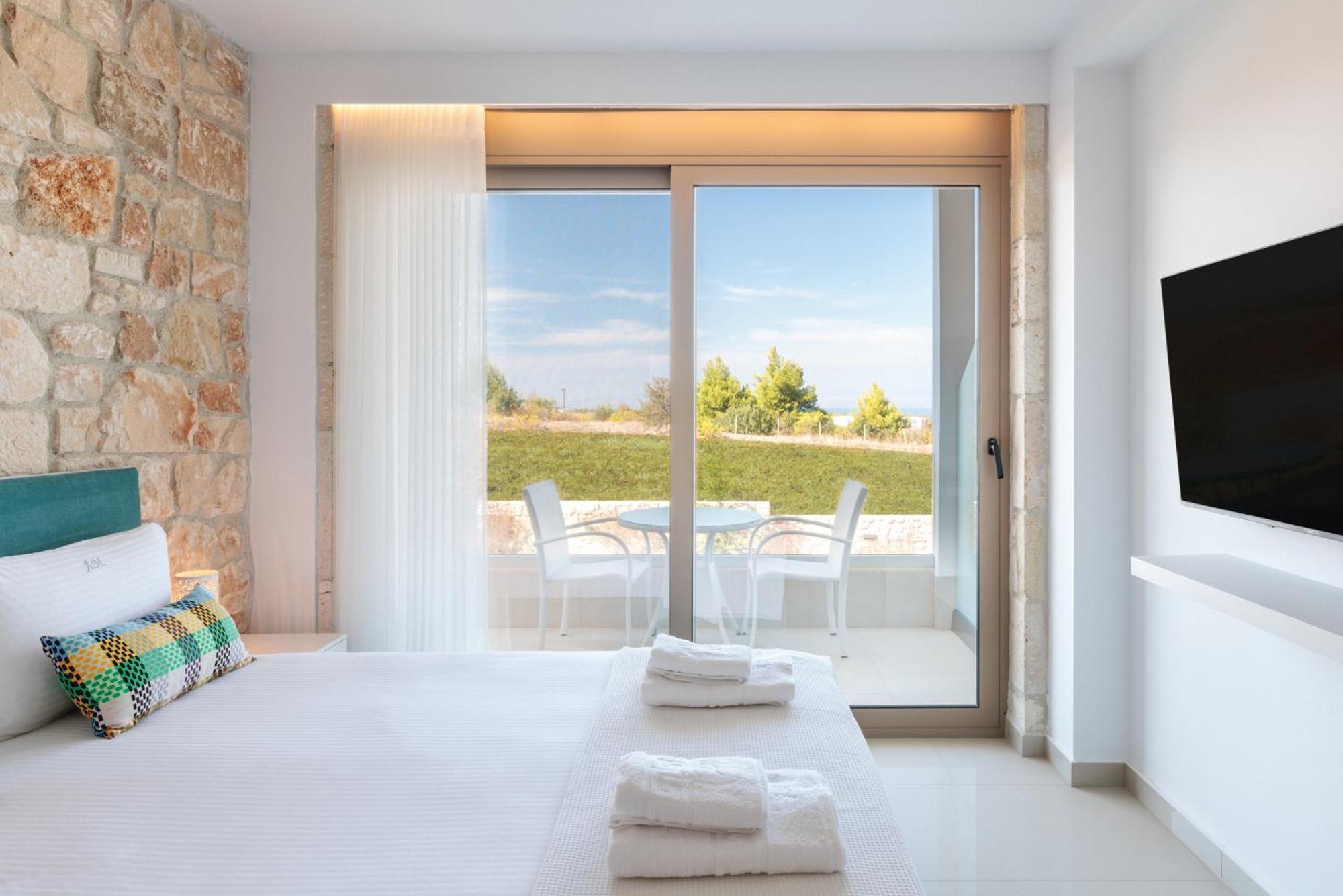 Anna Mare Luxury Apartments 아피토스 객실 사진