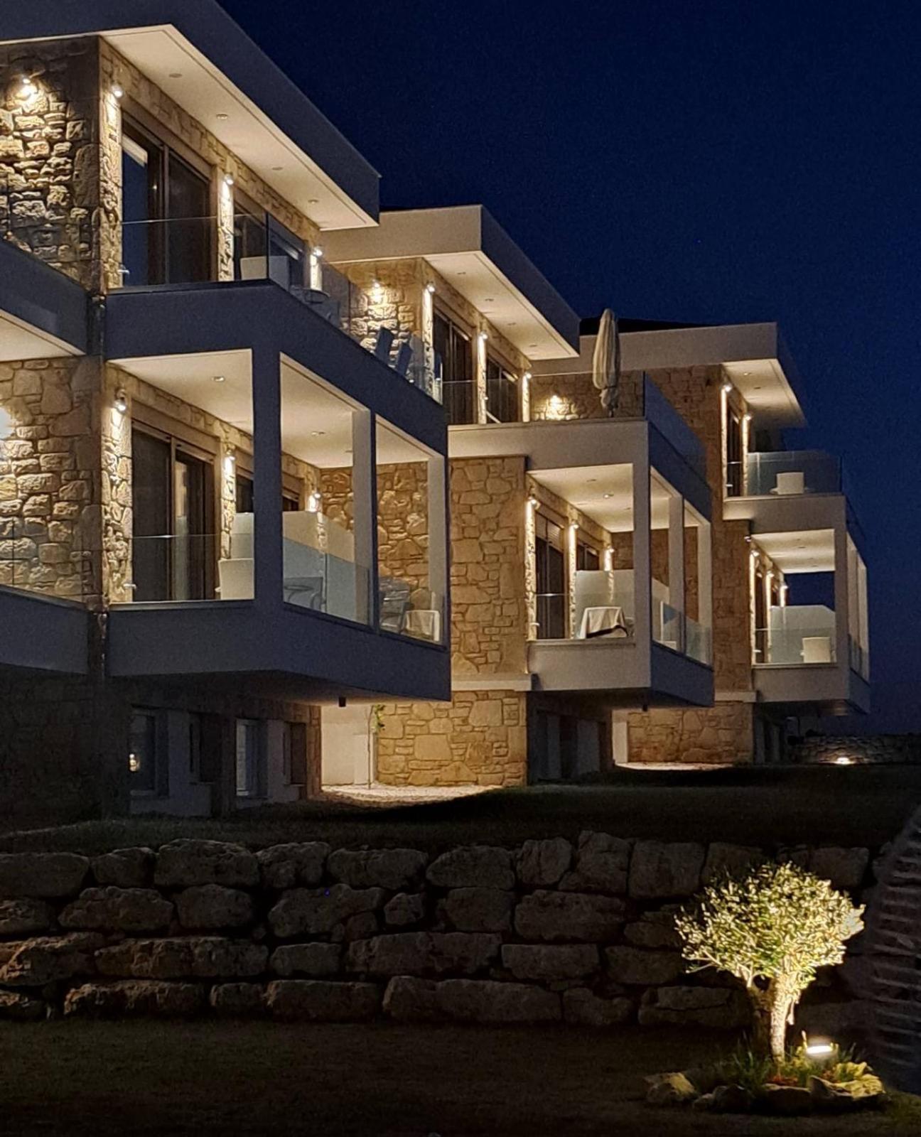 Anna Mare Luxury Apartments 아피토스 외부 사진