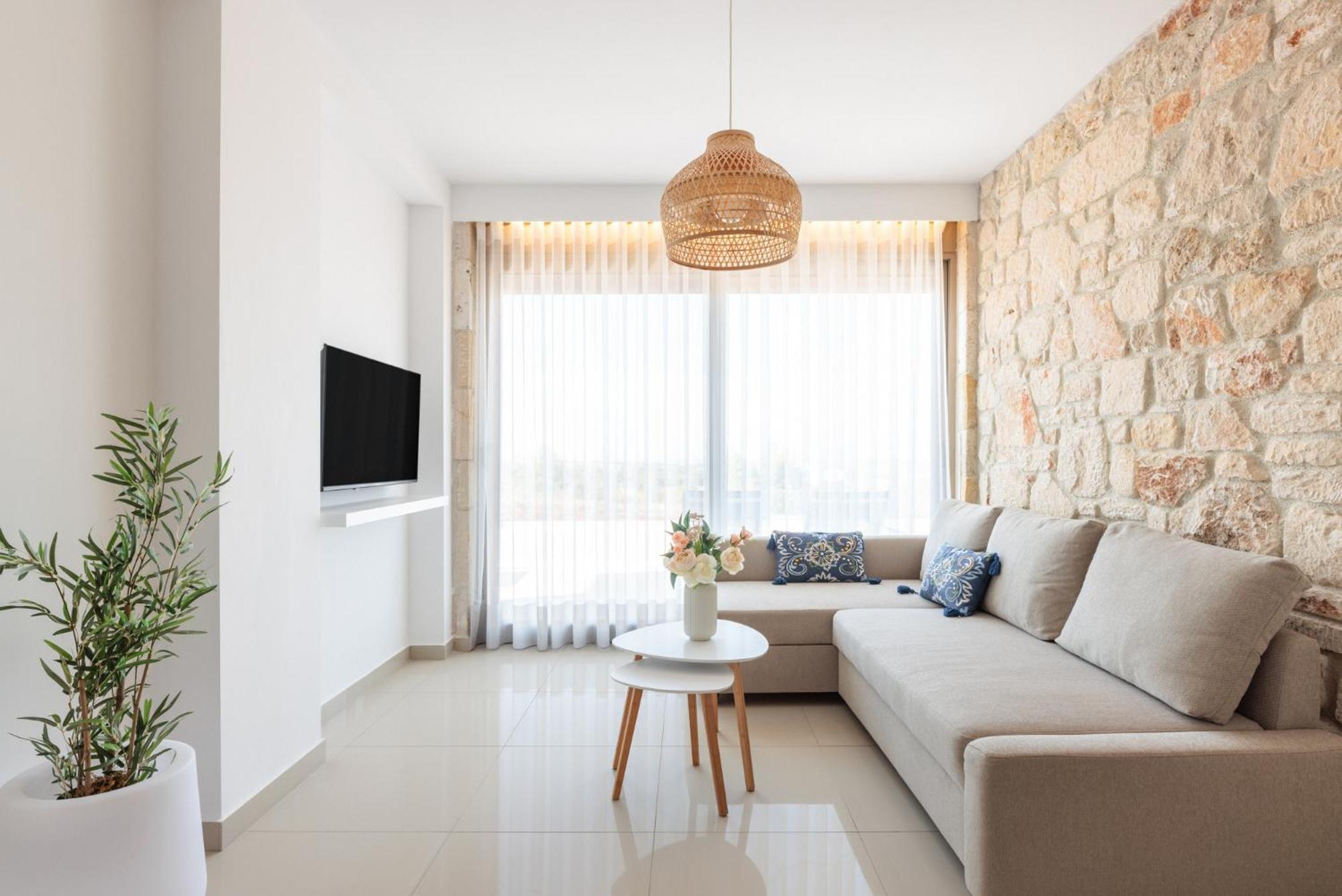 Anna Mare Luxury Apartments 아피토스 객실 사진