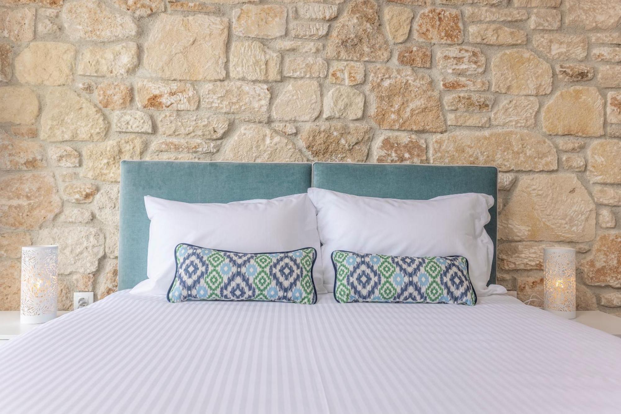 Anna Mare Luxury Apartments 아피토스 객실 사진